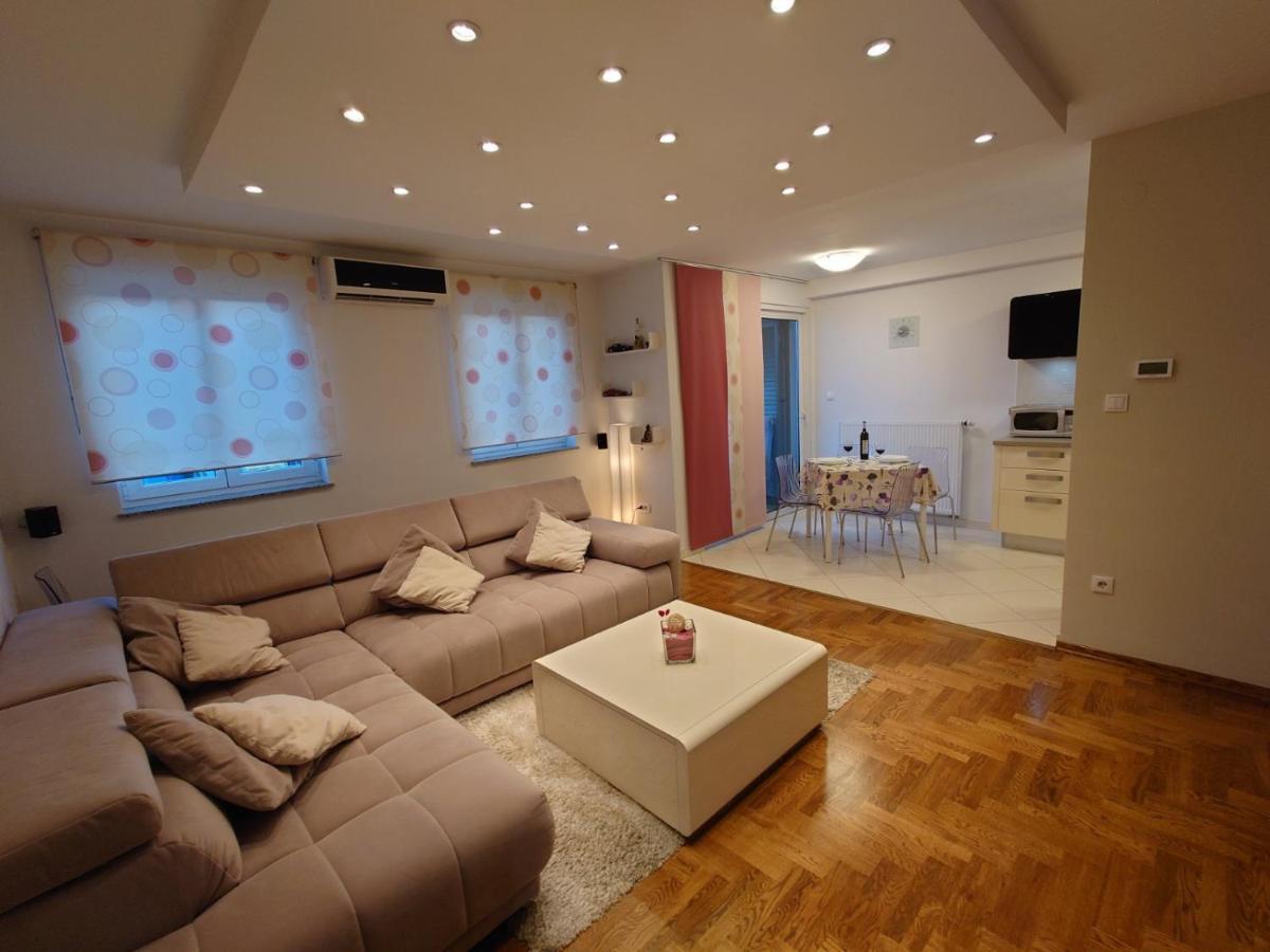 Apartman Mare Nostrum**** Apartment Rijeka Exterior photo